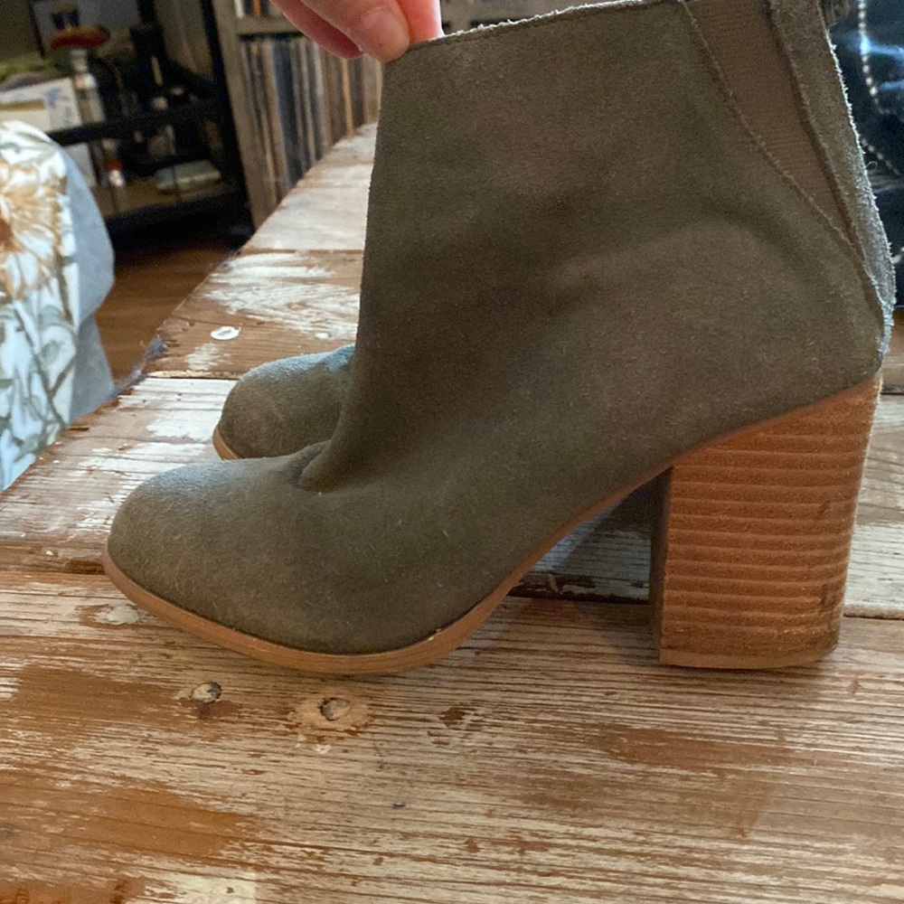 Suede green booties